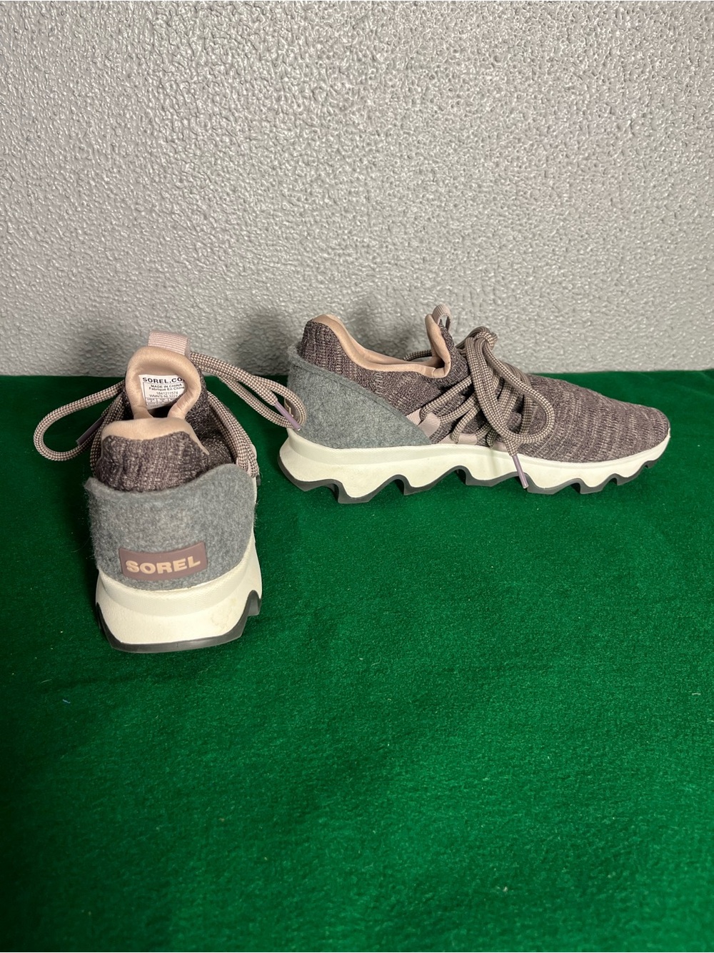 SOREL Kinetic Lace Sneaker Sz 7 - Picture 5 of 11